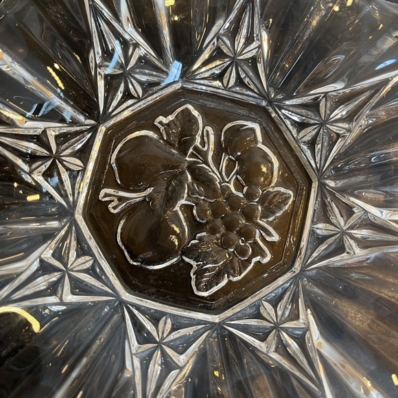 Vintage Clear Federal Glass Ruffled Edge Dish with Fruit Design - Picture 4 of 11